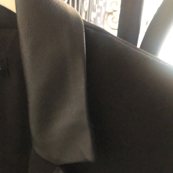 Generation, love, black blazer with vegan leather piping🖤 - Picture 7 of 11